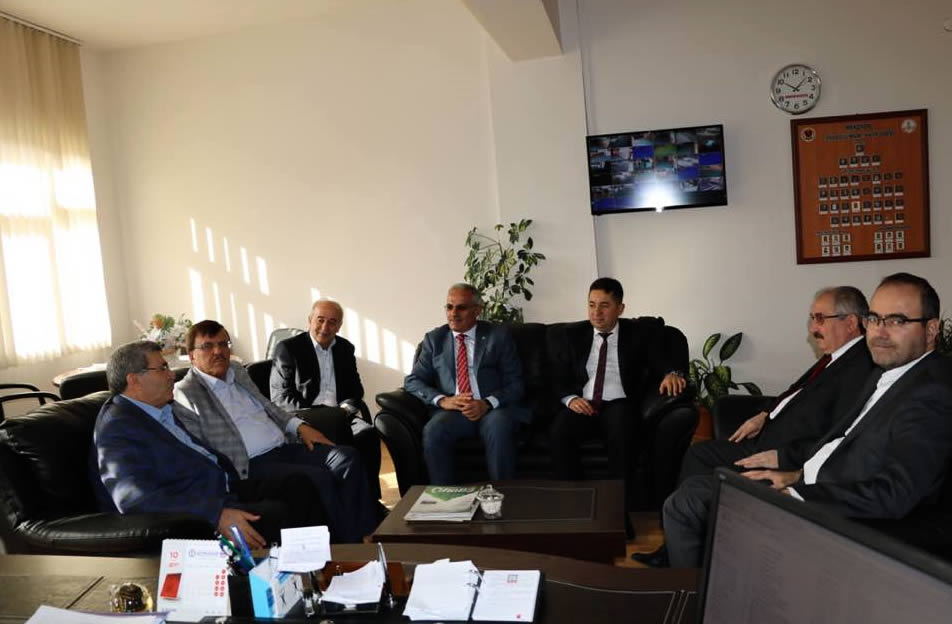 İstanbul Bahçelievler Belediyesi eski başkanı, Eğitimci ve Edebiyatçı yazar Muzaffer Doğan Amasya İlinde bir dizi konferans verdi